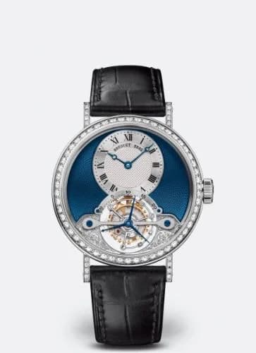 Classique Complications