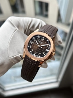 Patek Philippe Aquanaut, image 1 Patek Philippe Aquanaut, image 1